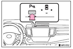 Toyota RAV4. Intuitive parking assist switch