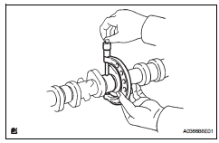 Toyota RAV4. Inspect camshaft 