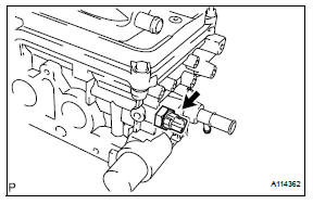 Toyota RAV4. Remove oil pressure switch