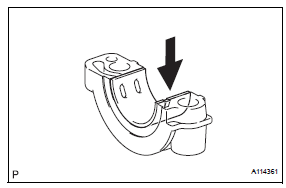 Toyota RAV4. Emove valve lifter