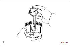 Toyota RAV4. Inspect piston pin oil clearance