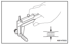 Toyota RAV4. Inspect connecting rod bolt