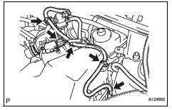 Toyota RAV4. Remove air cleaner cap