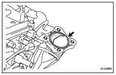 Toyota RAV4. Remove throttle body