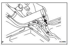 Toyota RAV4. Disconnect fuel tank to filler pipe hose