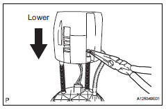 Toyota RAV4. Install fuel sub-tank assembly