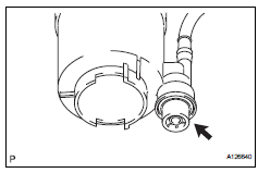 Toyota RAV4. Remove fuel pressure regulator assembly
