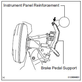 Toyota RAV4. Install push rod pin