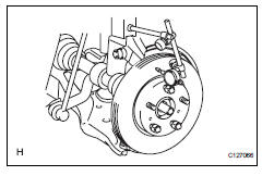 Toyota RAV4. Check disc runout