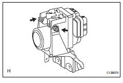 Toyota RAV4. Remove abs and traction actuator assembly