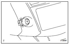 Toyota RAV4. Remove traction control switch (auto lsd switch)
