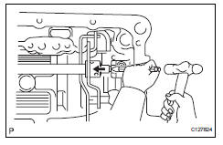 Toyota RAV4. Remove manual valve lever sub-assembly