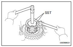 Toyota RAV4. Remove front planetary gear assembly