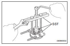 Toyota RAV4. Remove counter drive gear