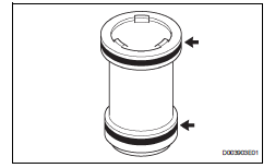 Toyota RAV4. Remove c-1 accumulator piston