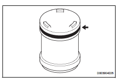 Toyota RAV4. Remove b-3 accumulator piston