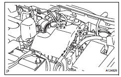 Toyota RAV4. Install air cleaner assembly