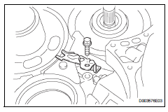 Toyota RAV4. Remove underdrive planetary gear assembly