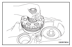 Toyota RAV4. Remove underdrive planetary gear assembly