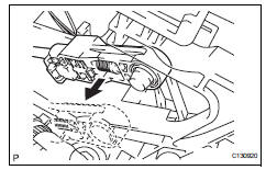 Toyota RAV4. Disconnect transaxle control cable assembly