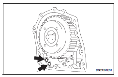 Toyota RAV4. Install no. 1 Governor apply gasket