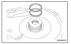 Toyota RAV4. Install transaxle rear cover subassembly