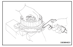 Toyota RAV4. Remove forward clutch piston subassembly