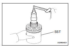 Toyota RAV4. Inspect underdrive planetary gear preload