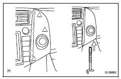 Toyota RAV4. Remove no. 1 Instrument cluster finish panel center