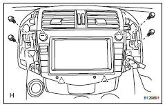 Toyota RAV4. Install radio receiver
