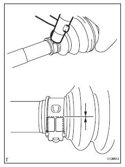 Toyota RAV4. Install front axle outboard joint boot clamp