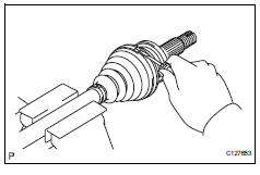 Toyota RAV4. Remove front axle outboard joint boot no. 2 Clamp lh