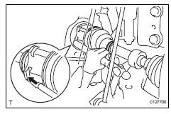 Toyota RAV4. Install front drive shaft assembly lh