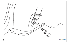 Toyota RAV4. Remove deck trim side panel assembly rh (w/ rear no. 2 Seat)