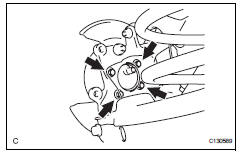 Toyota RAV4. Install rear axle hub and bearing assembly lh