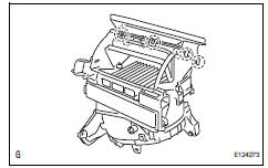 Toyota RAV4. Install heater to register duct assembly