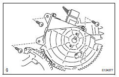 Toyota RAV4. Remove air outlet control servo motor