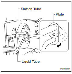 Toyota RAV4. Connect tube sub-assembly