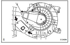 Toyota RAV4. Install blower resistor (for manual air conditioning system)