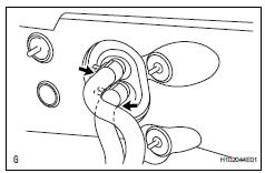 Toyota RAV4. Disconnect inlet heater water hose