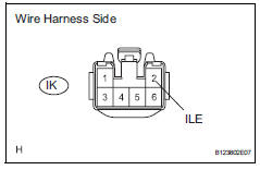Toyota RAV4. Check harness and connector (battery - room light and main body ecu)