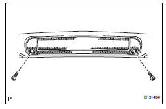 Toyota RAV4. Remove center stop light assembly