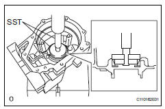 Toyota RAV4. Install differential case bearing