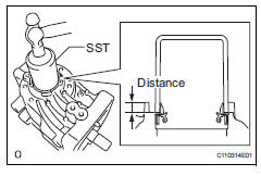 Toyota RAV4. Install differential side gear shaft oil seal