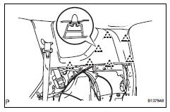 Toyota RAV4. Remove inner roof side garnish assembly rh (w/o rear no. 2 Seat)