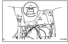 Toyota RAV4. Install inner roof side garnish assembly rh (w/ rear no. 2 Seat)
