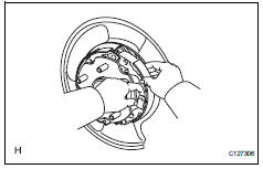 Toyota RAV4. Remove no. 2 Parking brake shoe assembly lh