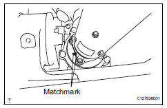 Toyota RAV4. Temporarily install propeller shaft with center bearing shaft assembly