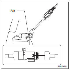 Toyota RAV4. Install rear no. 1 Seat assembly lh (w/o rear no. 2 Seat)