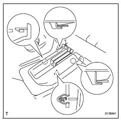 Toyota RAV4. Install rear no. 5 Seat leg side cover